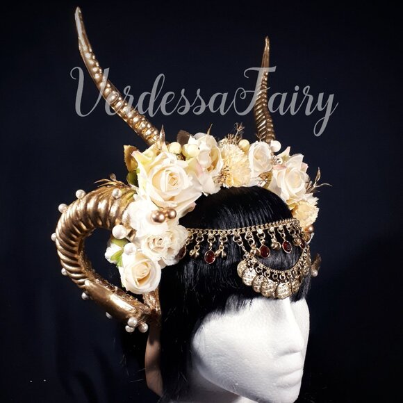 Accessories - NWOT Handmade Bridal Headdress in Gold/Cream w/Double Gold Horns